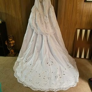 Plus size wedding gown